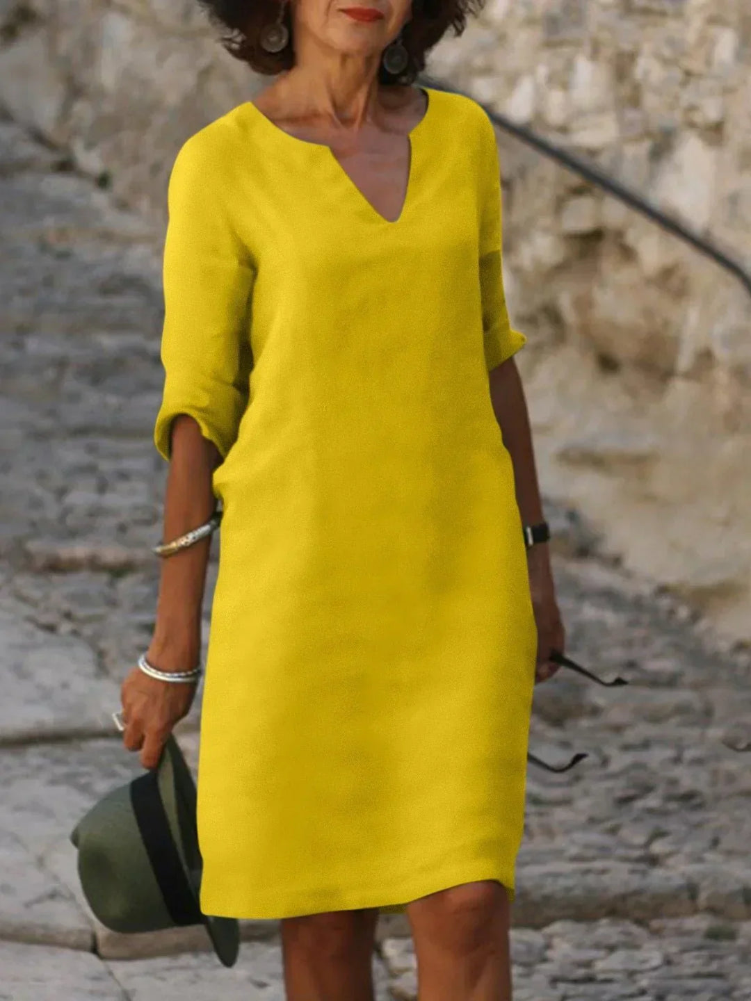 Saoirse – Flattering V-Neck Dress